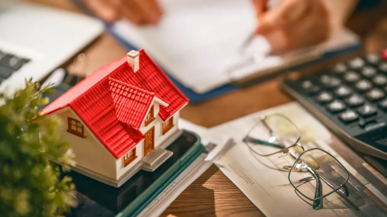Differences-between-a-Remortgage-and-a-Product-Transfer